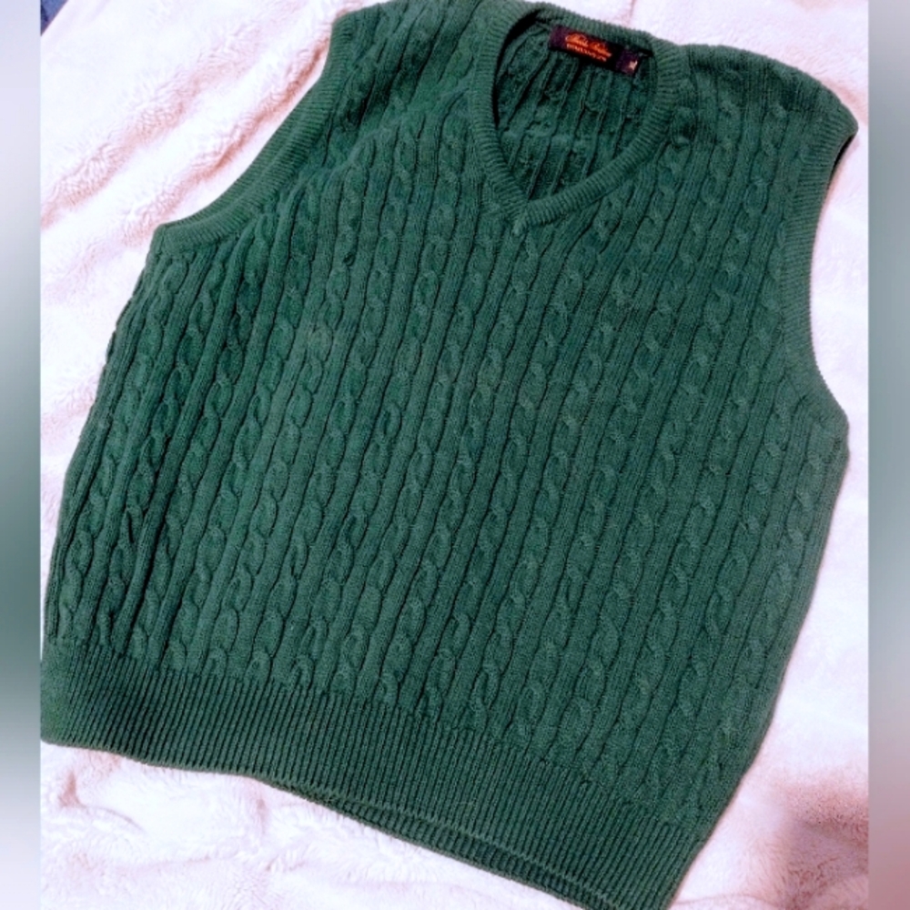 Green cotton sweater vest